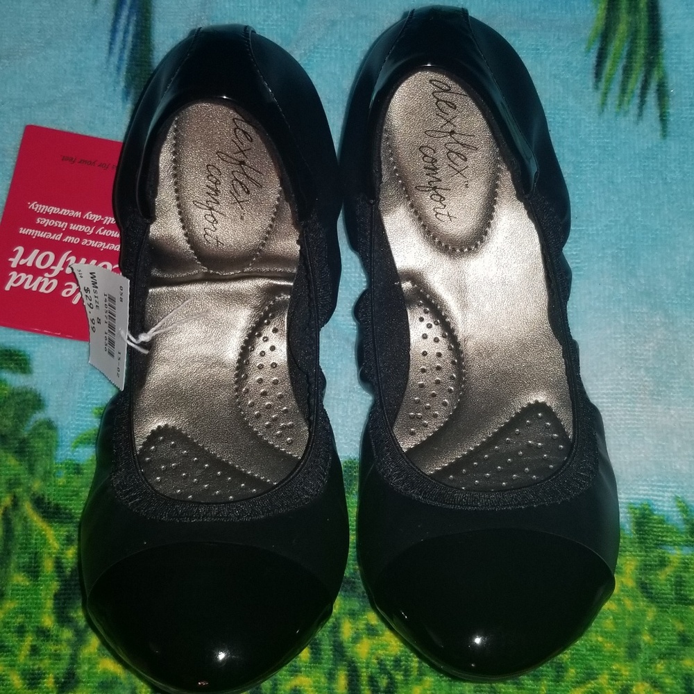 Cute black flats